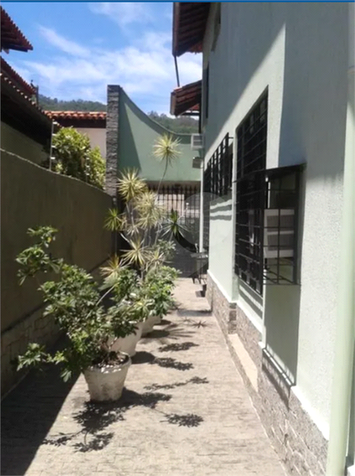 Foto REO1097173