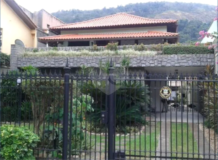 Foto REO1097173