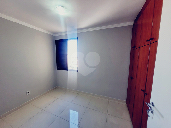 Foto REO1097184