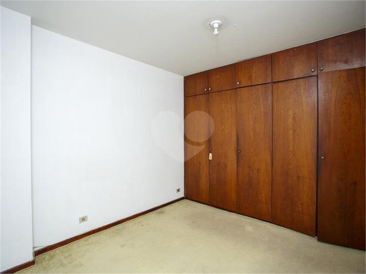 Foto REO1097241