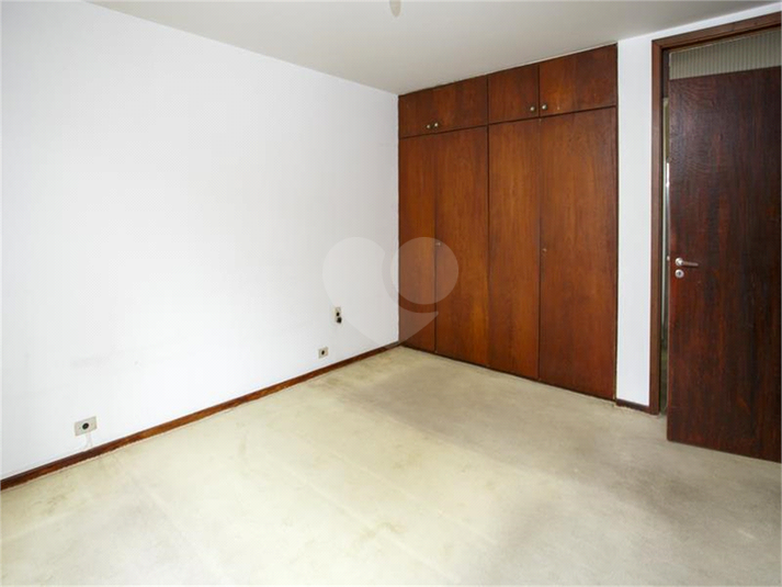 Foto REO1097241