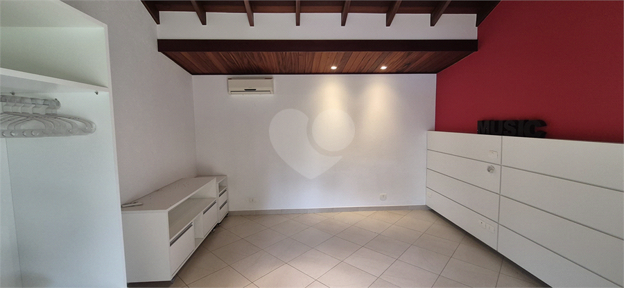 Foto REO1097243