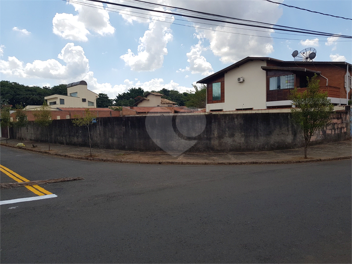 Foto REO1097244