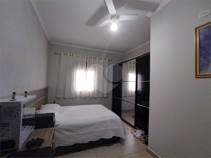 Foto REO1097276