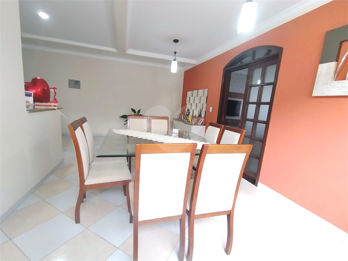 Foto REO1097276