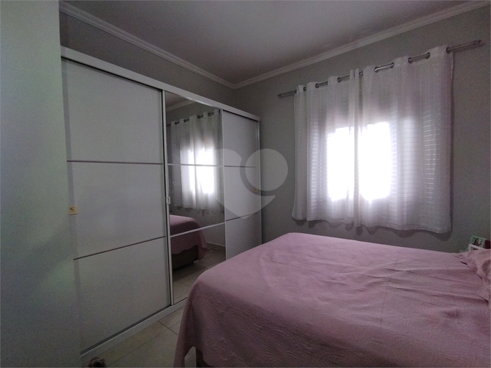 Foto REO1097276