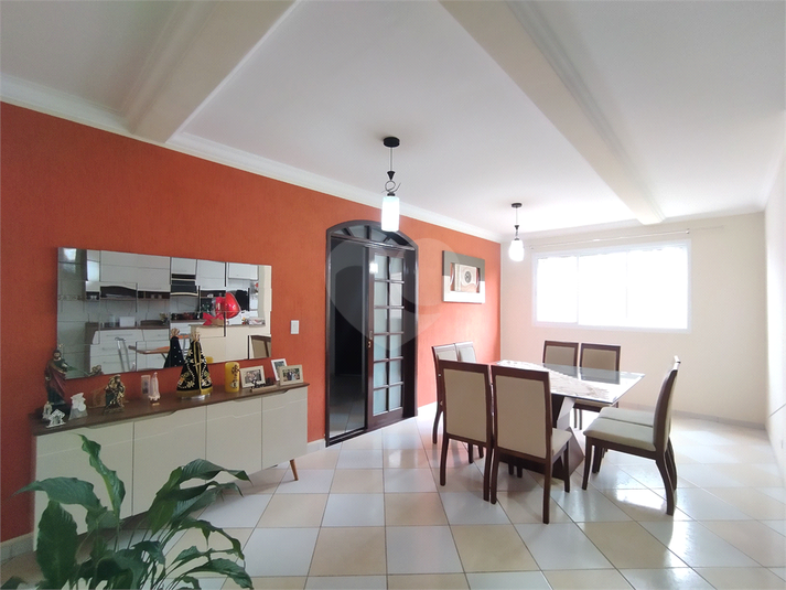 Foto REO1097276