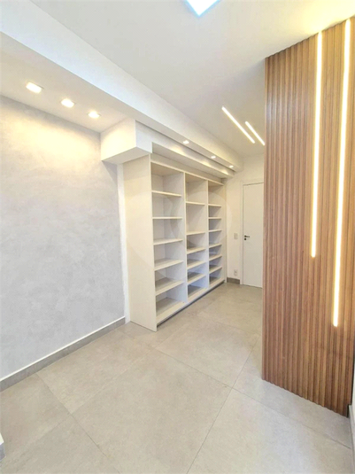 Foto REO1097296