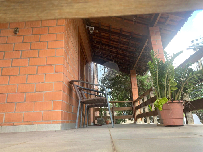 Foto REO1097310