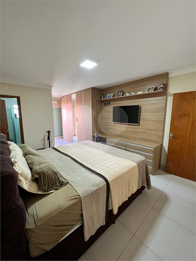 Foto REO1097318