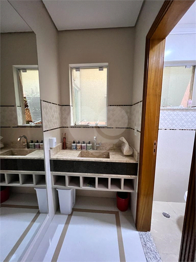 Foto REO1097318