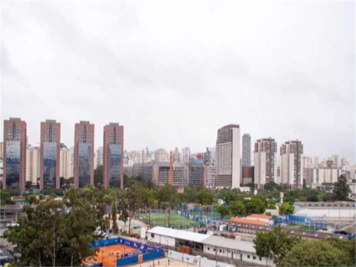 Foto REO1097329
