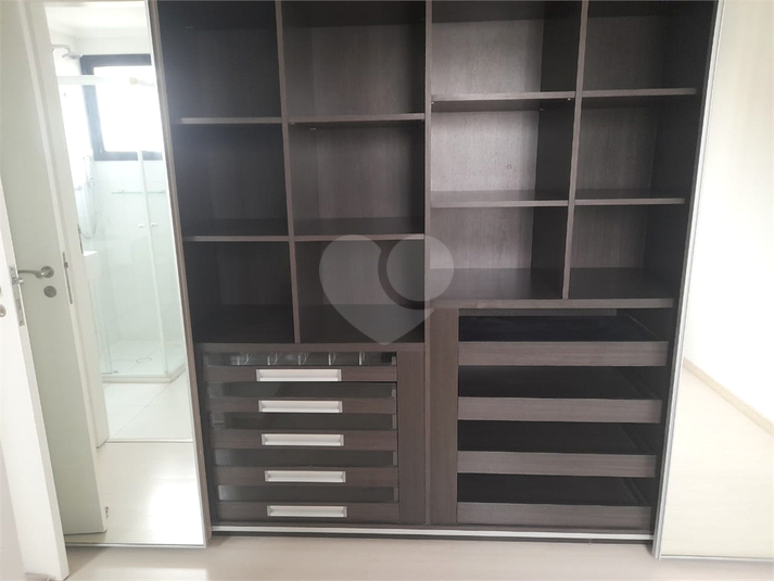 Foto REO1097341