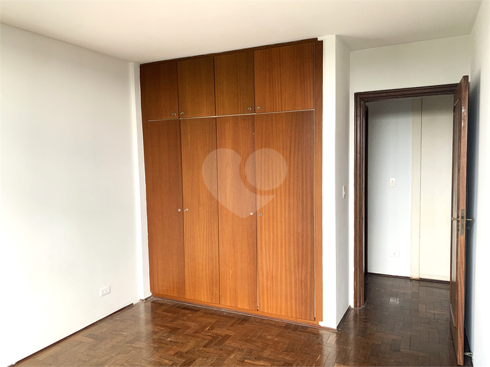 Foto REO1097373