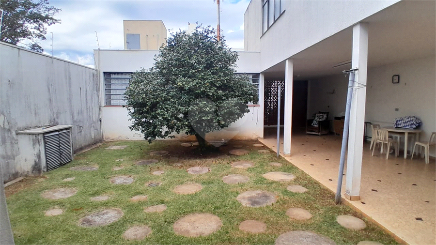 Foto REO1097379