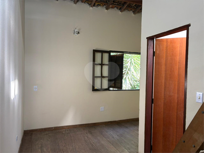 Foto REO1097398