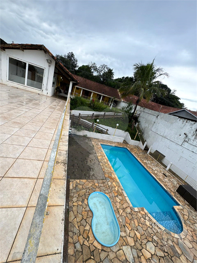 Foto REO1097408