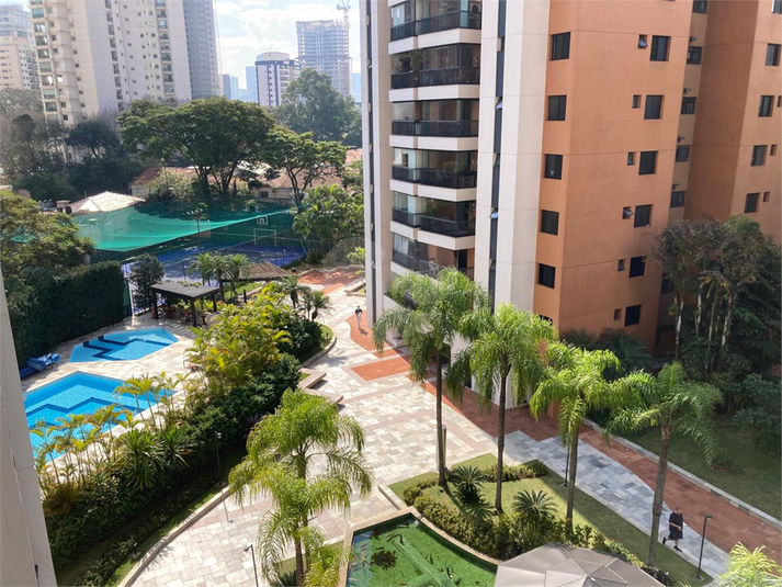 Foto REO1097420