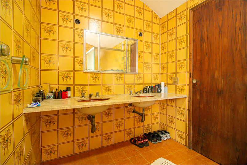 Foto REO1097436