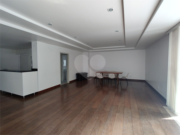 Foto REO1097445