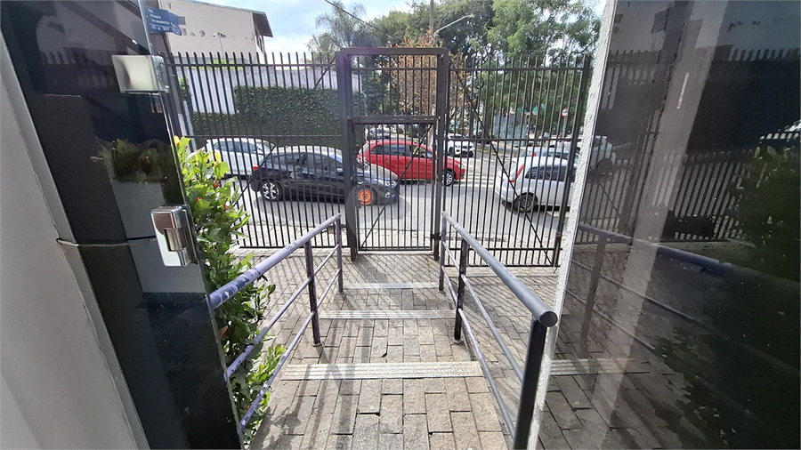 Foto REO1097474