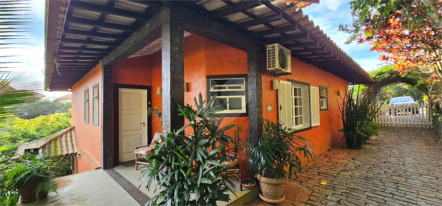Foto REO1097485
