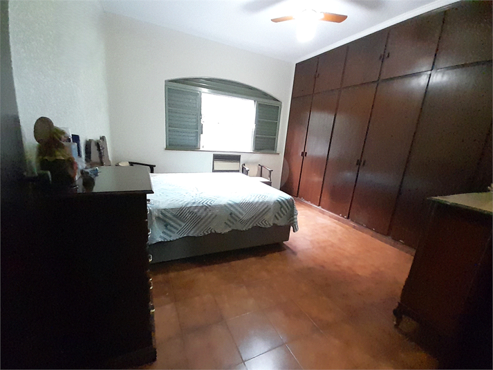 Foto REO1097519