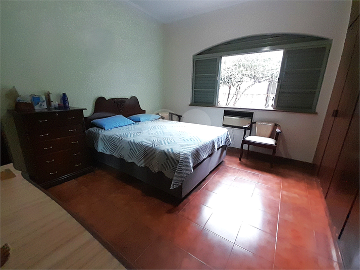 Foto REO1097519