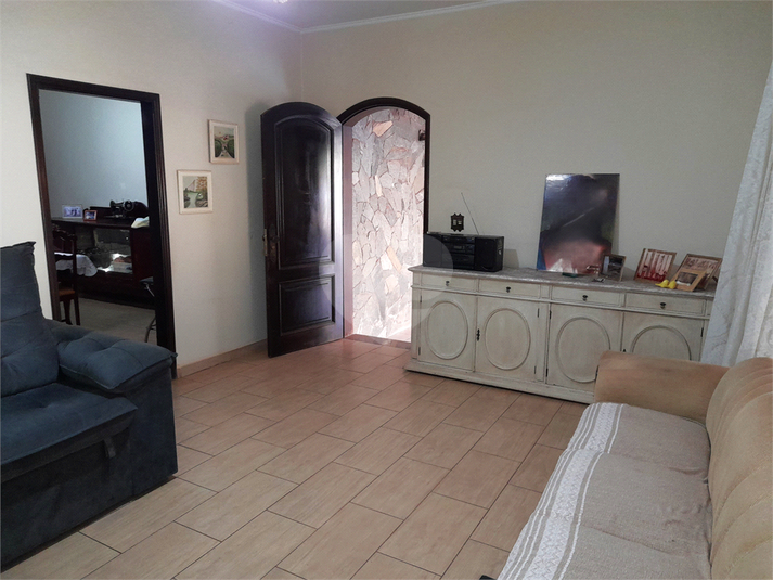 Foto REO1097519