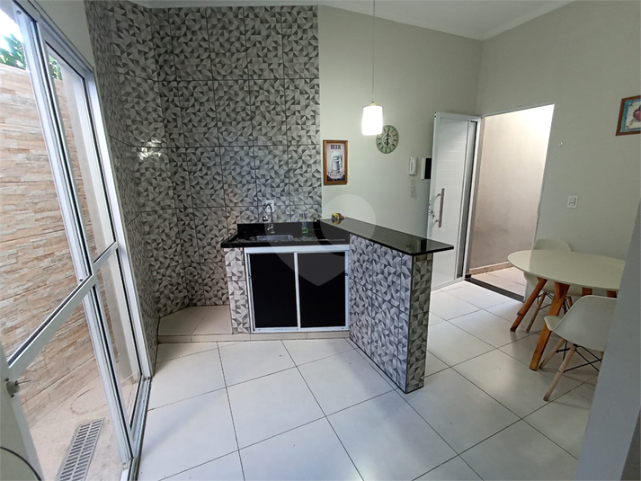 Foto REO1097526