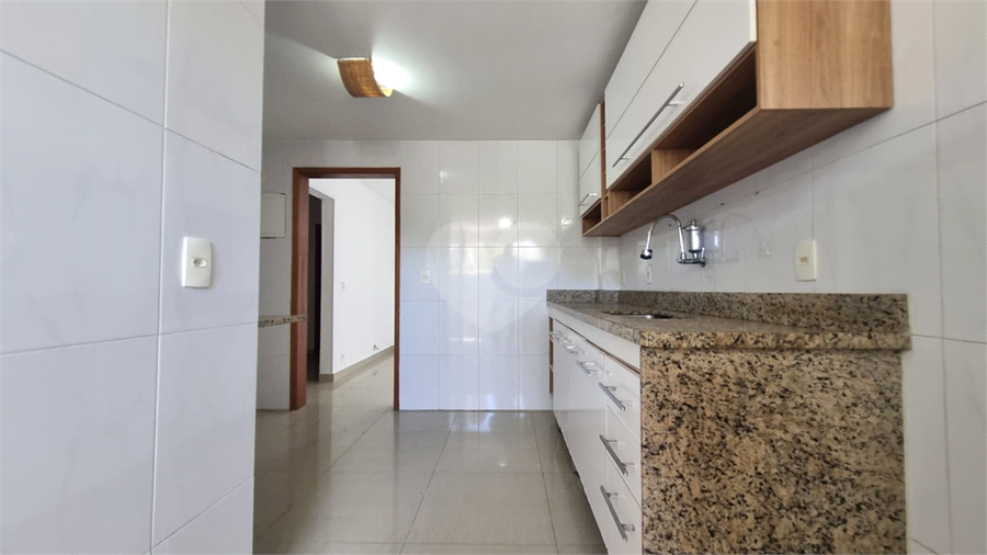 Foto REO1097528