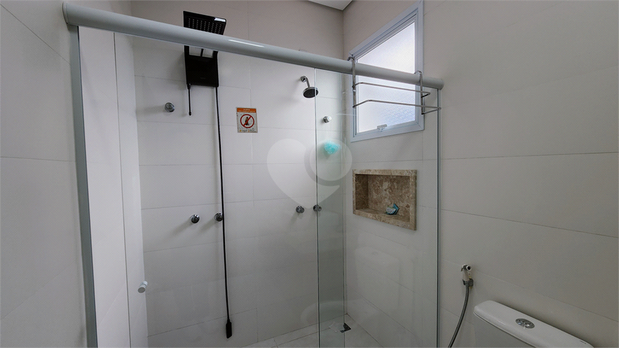Foto REO1097541