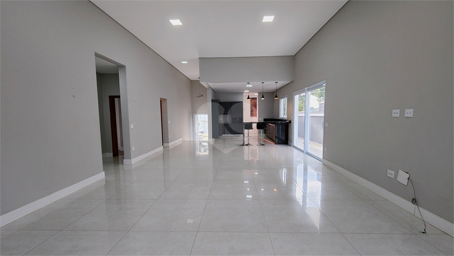 Foto REO1097541