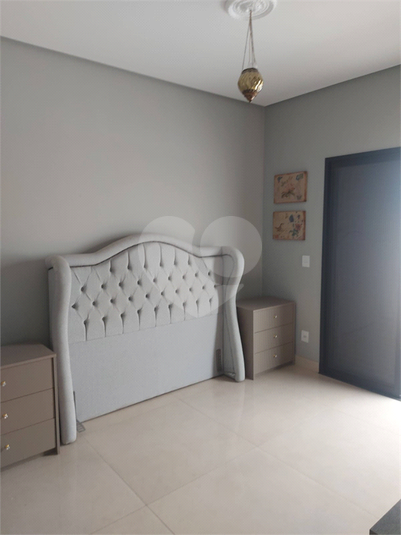 Foto REO1097554