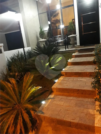 Foto REO1097554