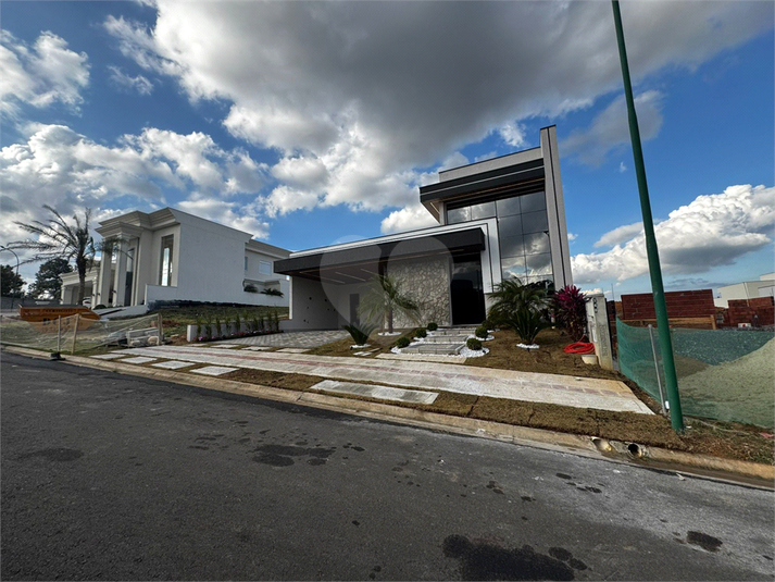 Foto REO1097558