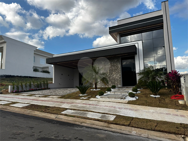 Foto REO1097558