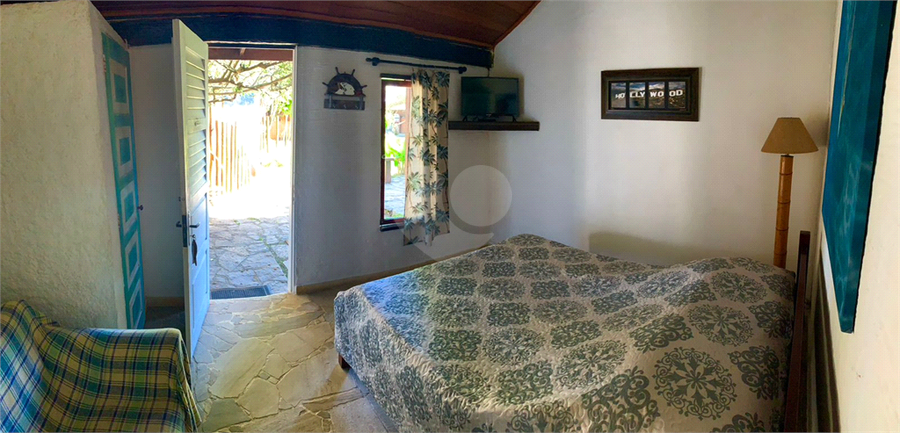 Foto REO1097571