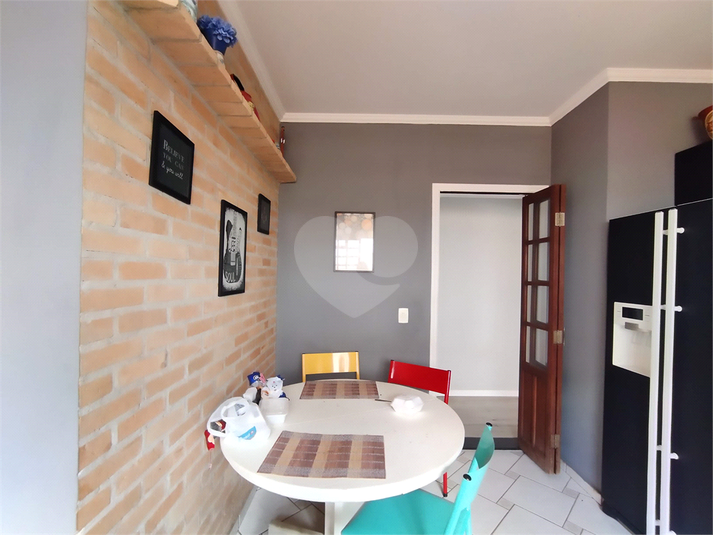 Foto REO1097581