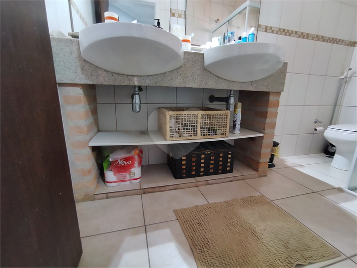 Foto REO1097581