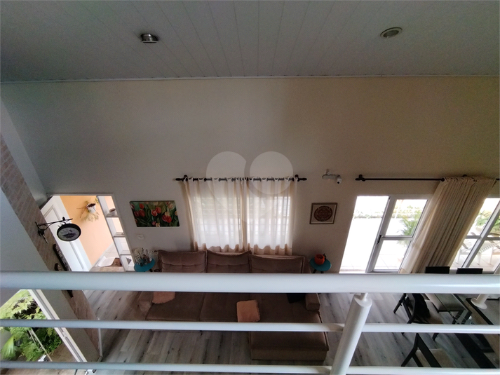 Foto REO1097581