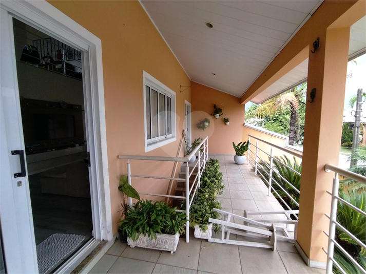 Foto REO1097581