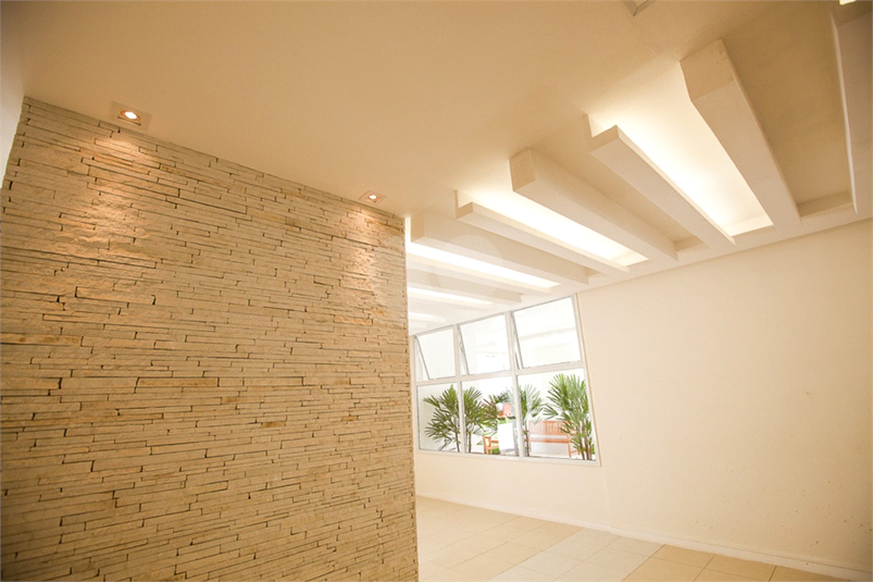 Foto REO1097601