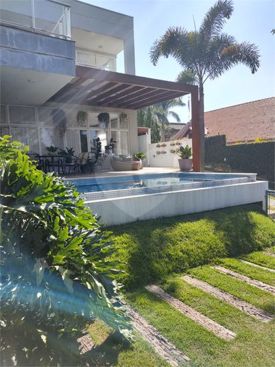 Foto REO1097603