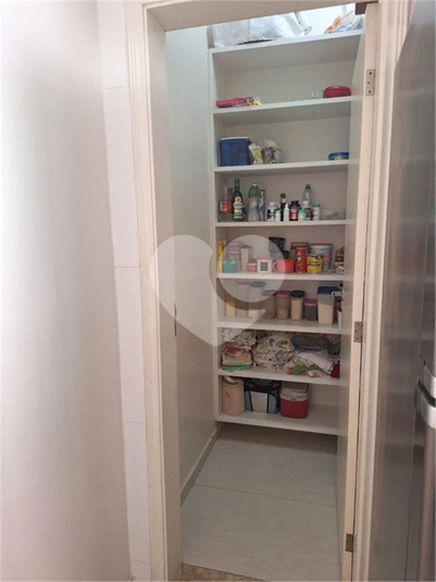 Foto REO1097619