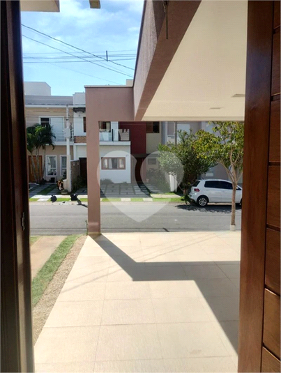 Foto REO1097619