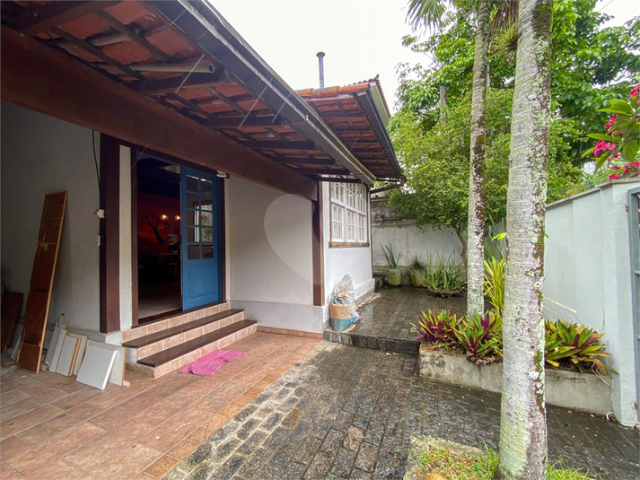 Foto REO1097639