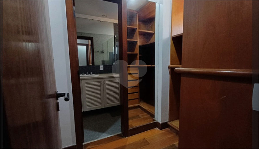 Foto REO1097688