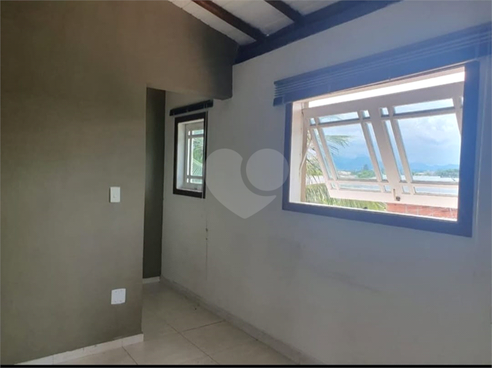 Foto REO1097695