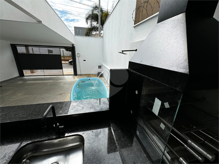 Foto REO1097696